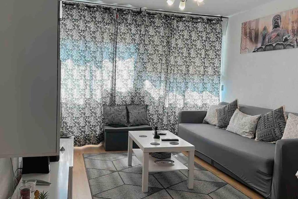 “Apartamento Moderno Y Acogedor Madrid Luaran gambar