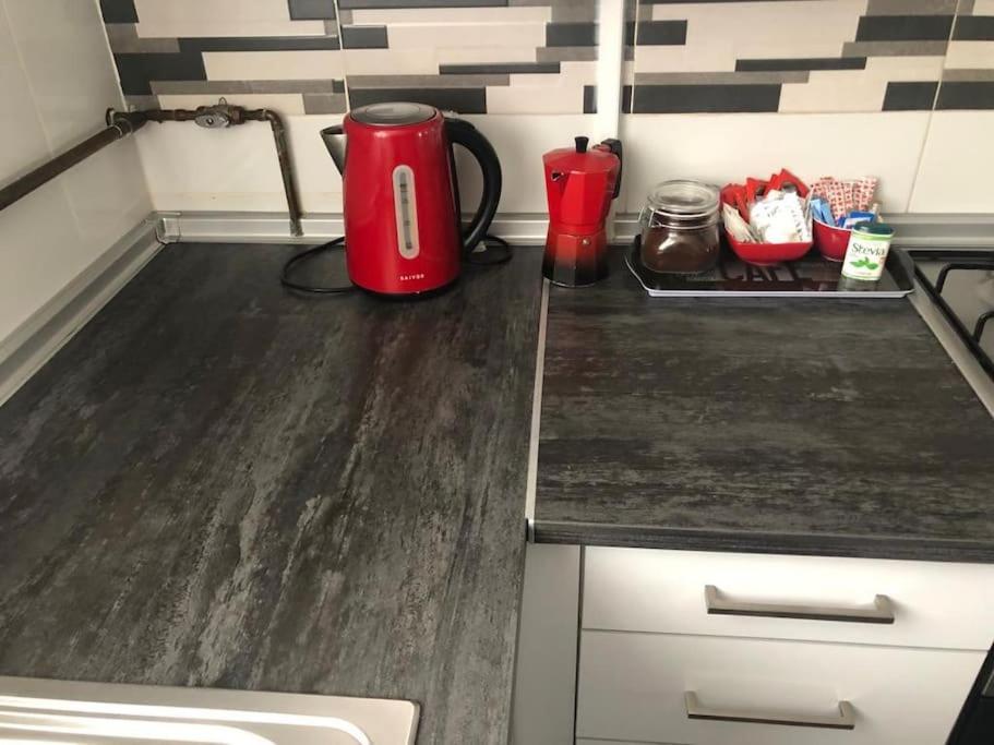 “Apartamento Moderno Y Acogedor Madrid Luaran gambar
